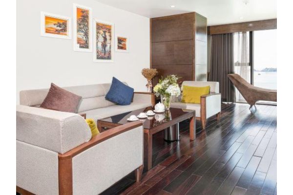 Phòng khách sang trọng và rộng rãi tại Executive Suite
