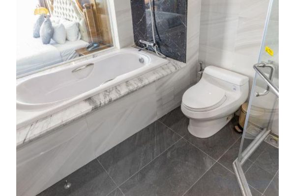 Executive Suite sở hữu phòng tắm hiện đại, tiện nghi, vô cùng tiện lợi cho khách hàng